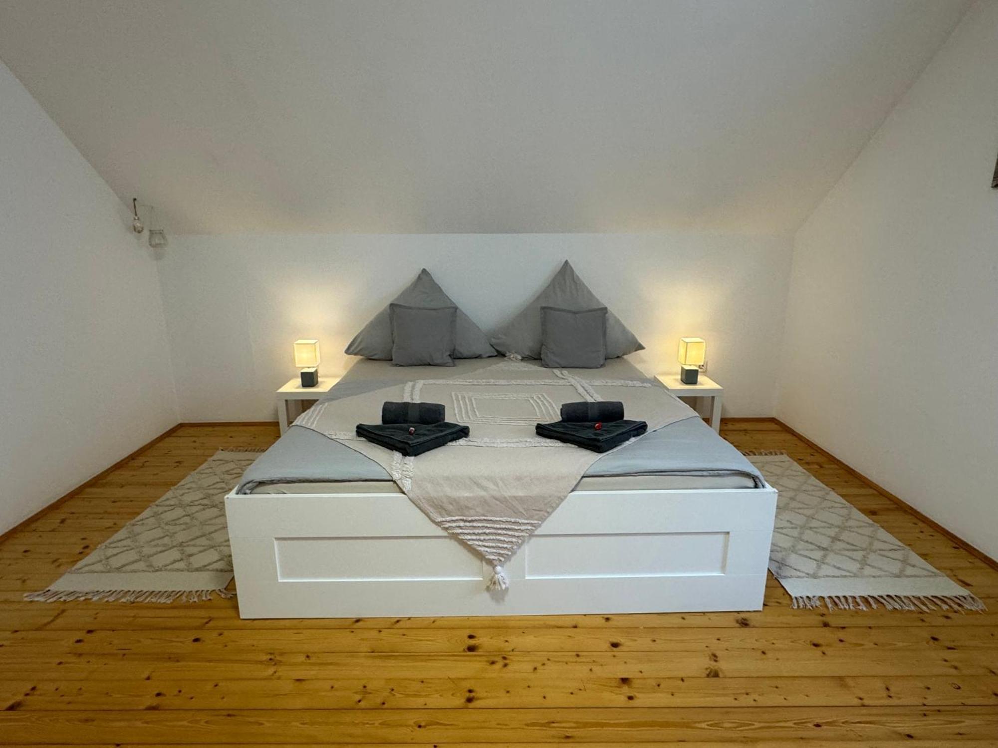 Fewo Boho 110 Qm Mit Bergblick 3 Min Bahnhof Apartamento Laufen Exterior foto