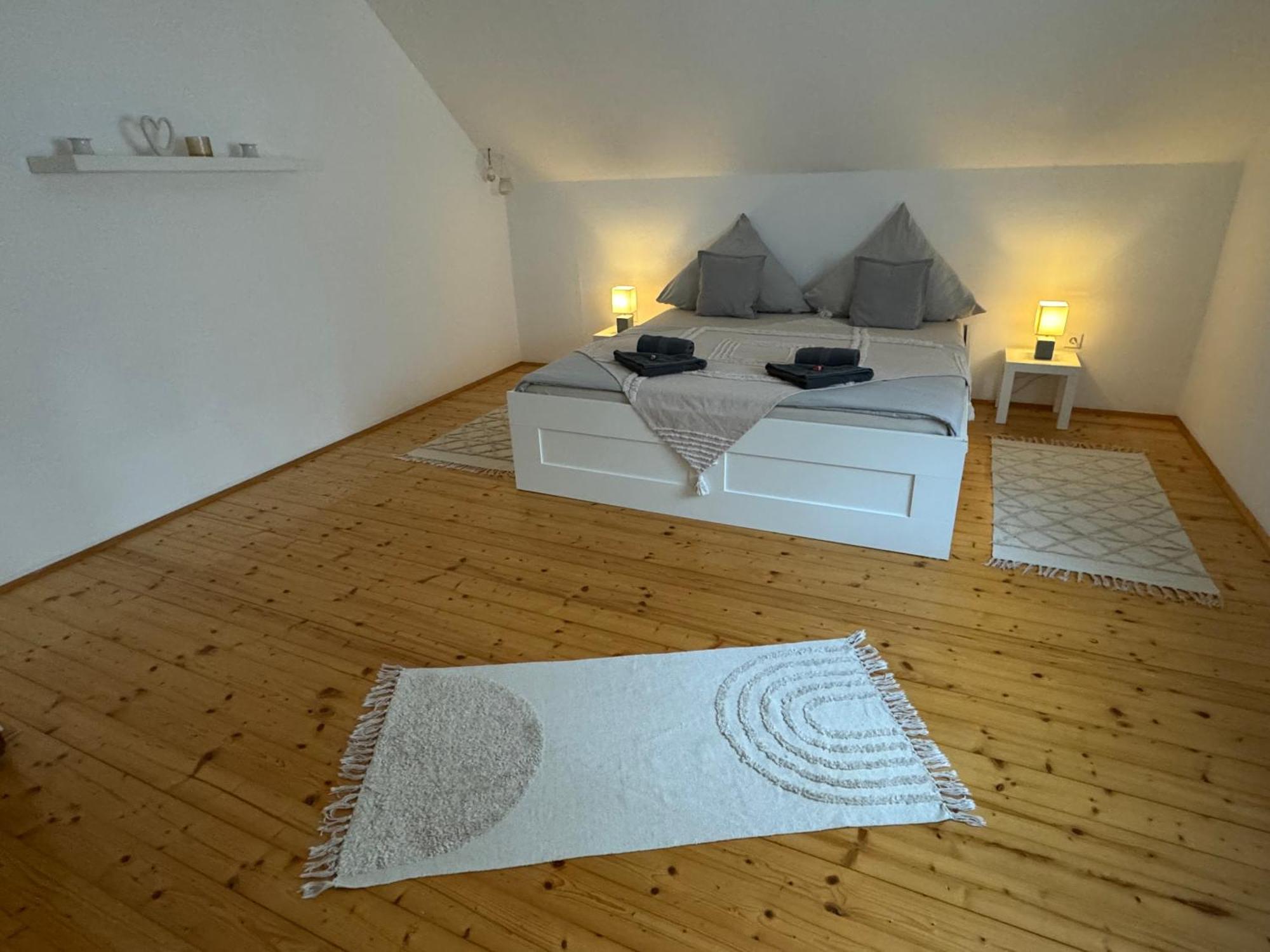 Fewo Boho 110 Qm Mit Bergblick 3 Min Bahnhof Apartamento Laufen Exterior foto