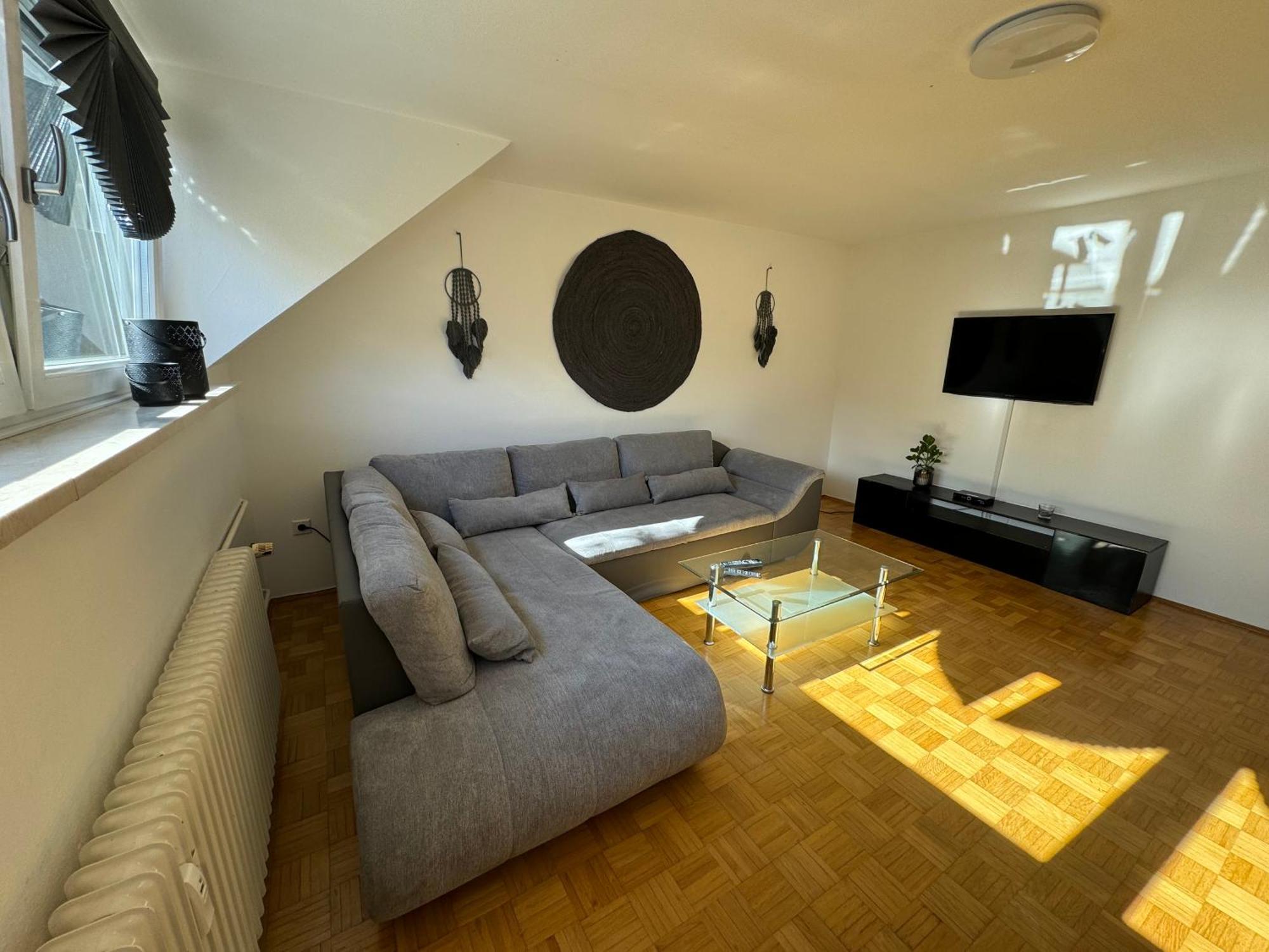 Fewo Boho 110 Qm Mit Bergblick 3 Min Bahnhof Apartamento Laufen Exterior foto